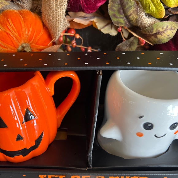 ✨NEW🎃LANG set of two Halloween mugs of ghost and Jack o lantern👻 - Picture 5 of 10